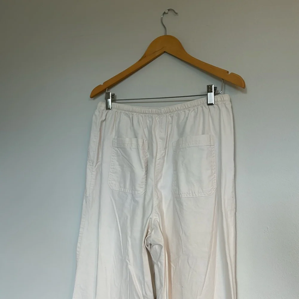 L.L. Bean Classic Fit Cream Pants Regular M Elastic Waistband 100% Cotton - Picture 3 of 6